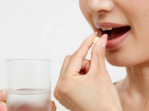 Bật mí viên uống trị mụn trứng cá loại bỏ nhờn hiệu quả